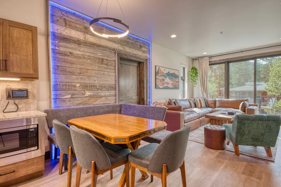 DreamView Grand dining area