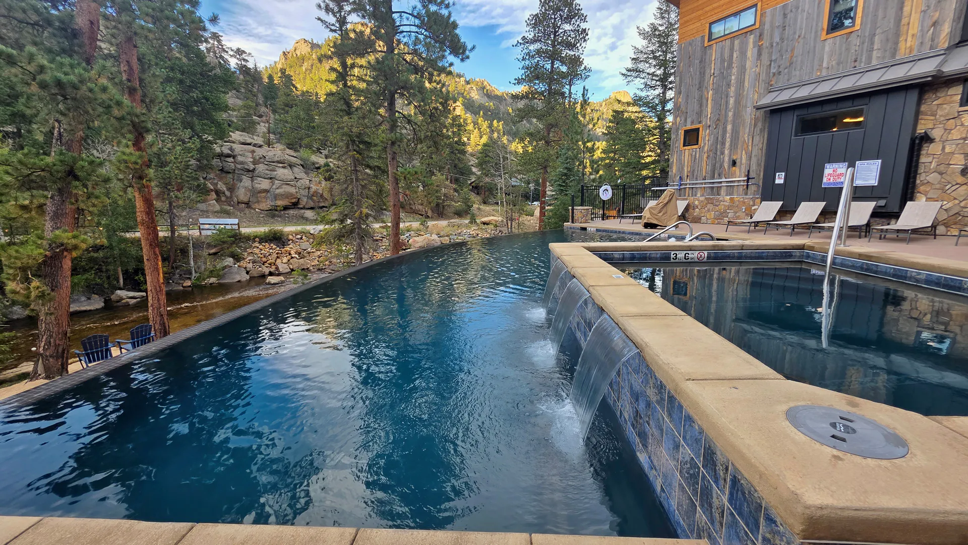 DreamView Poolside — shared infinity pool