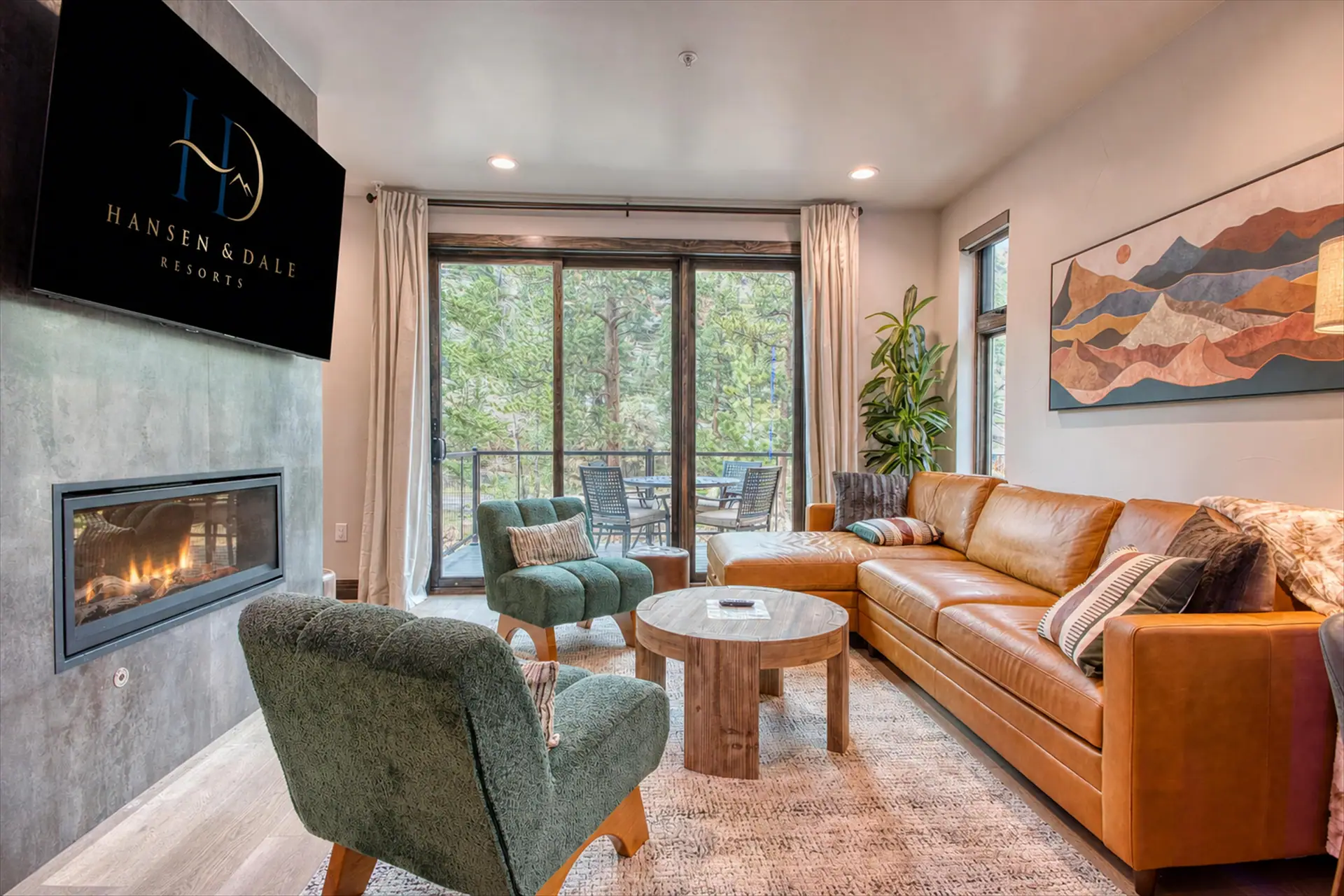 DreamView Poolside living room